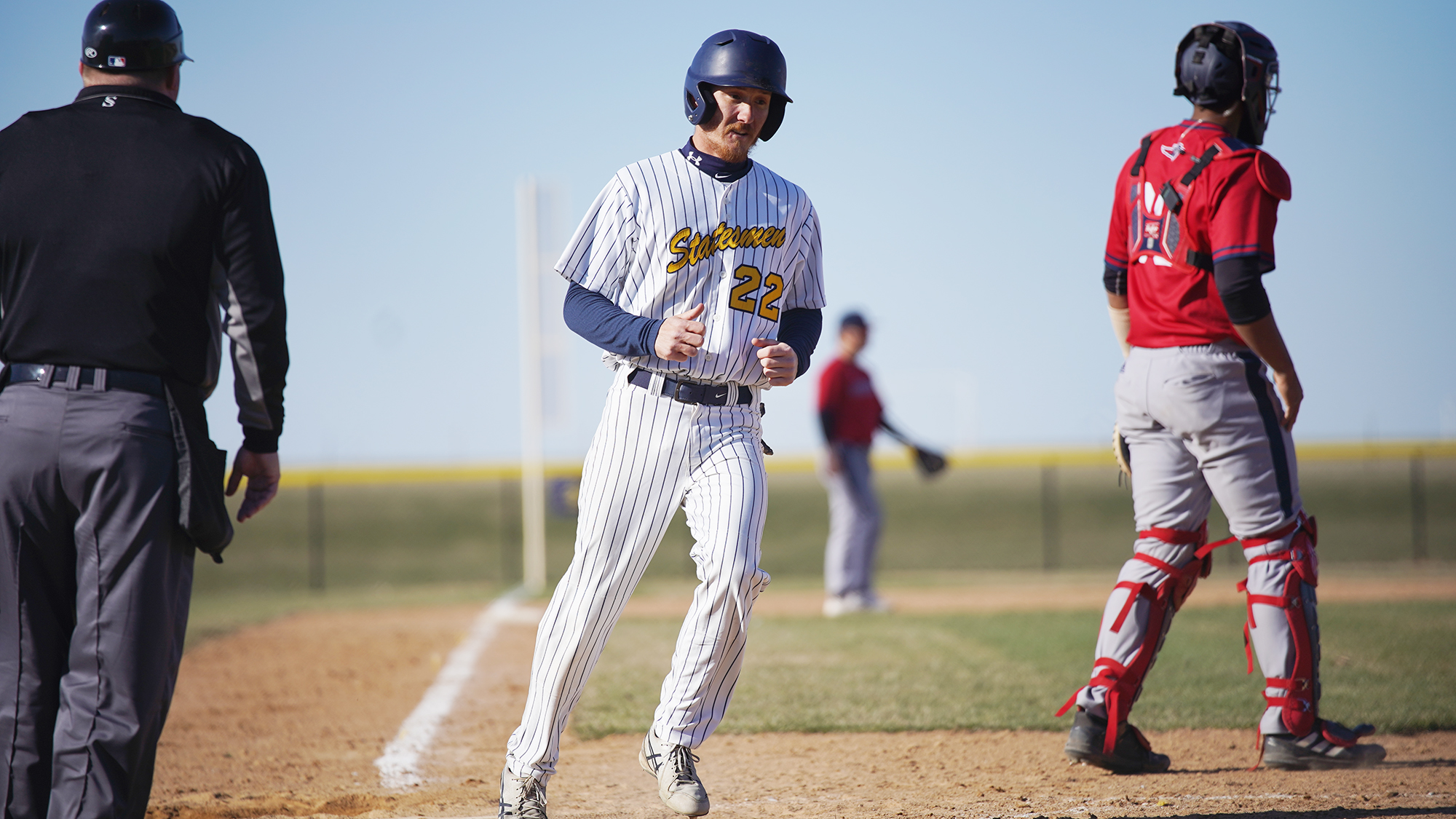 WPU Starts Year with Pair of Tight Losses