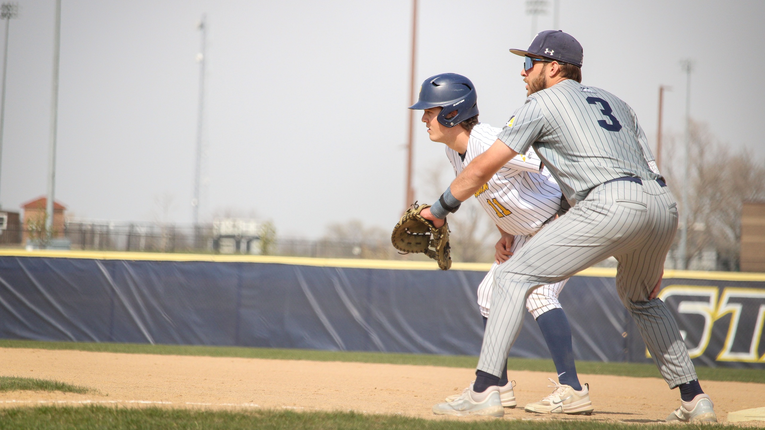 Statesmen Fall to Mustangs, Drop to .500 in Conference Play