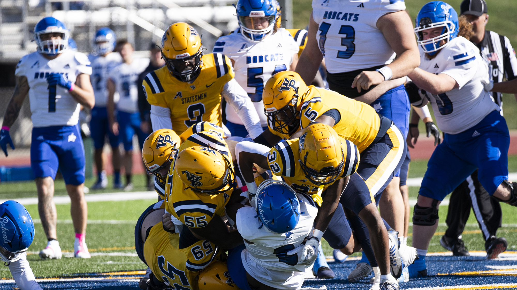 Post-Halftime Struggles Doom WPU in Homecoming Loss