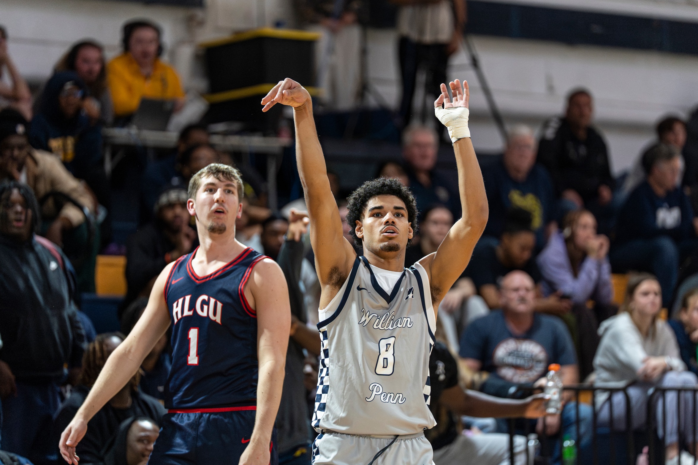 Statesmen Silence Grand View in Road Clash