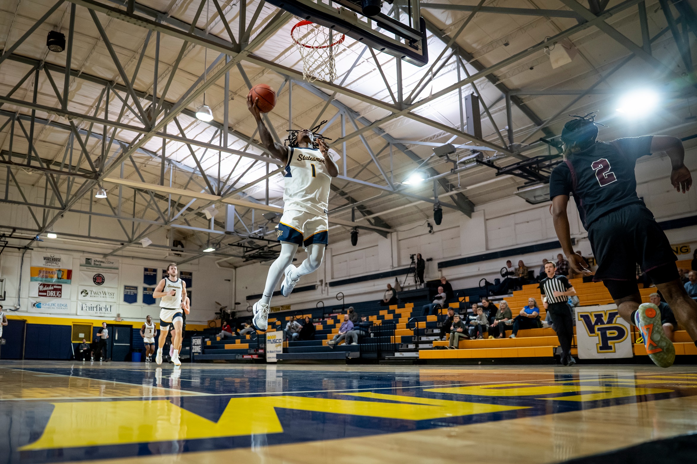 Statesmen Rally Past MidAmerica Nazarene for 73&ndash;70 Comeback Win