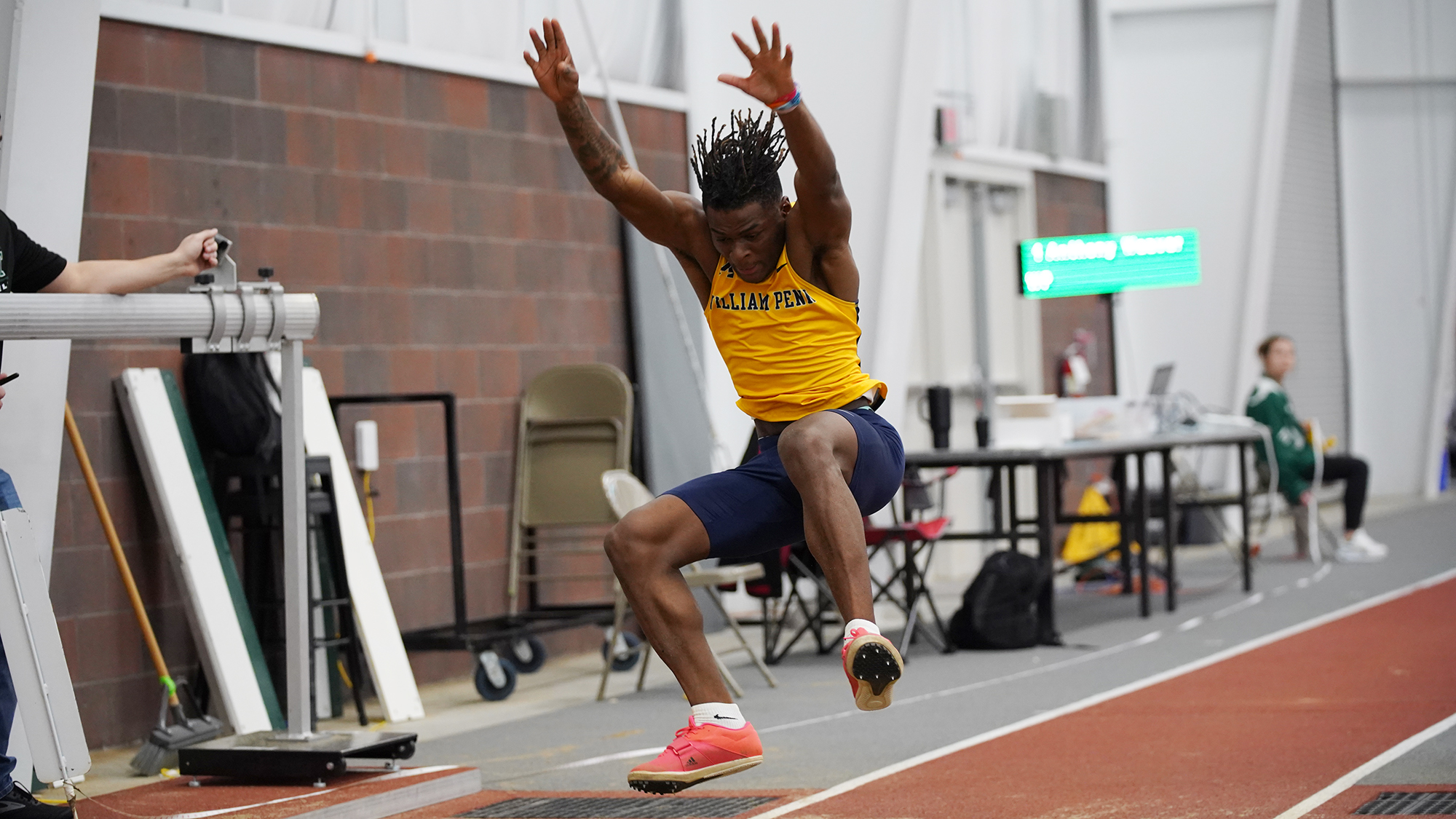 Four Qualifying Marks, Three Records for Statesmen at Bearcat Open