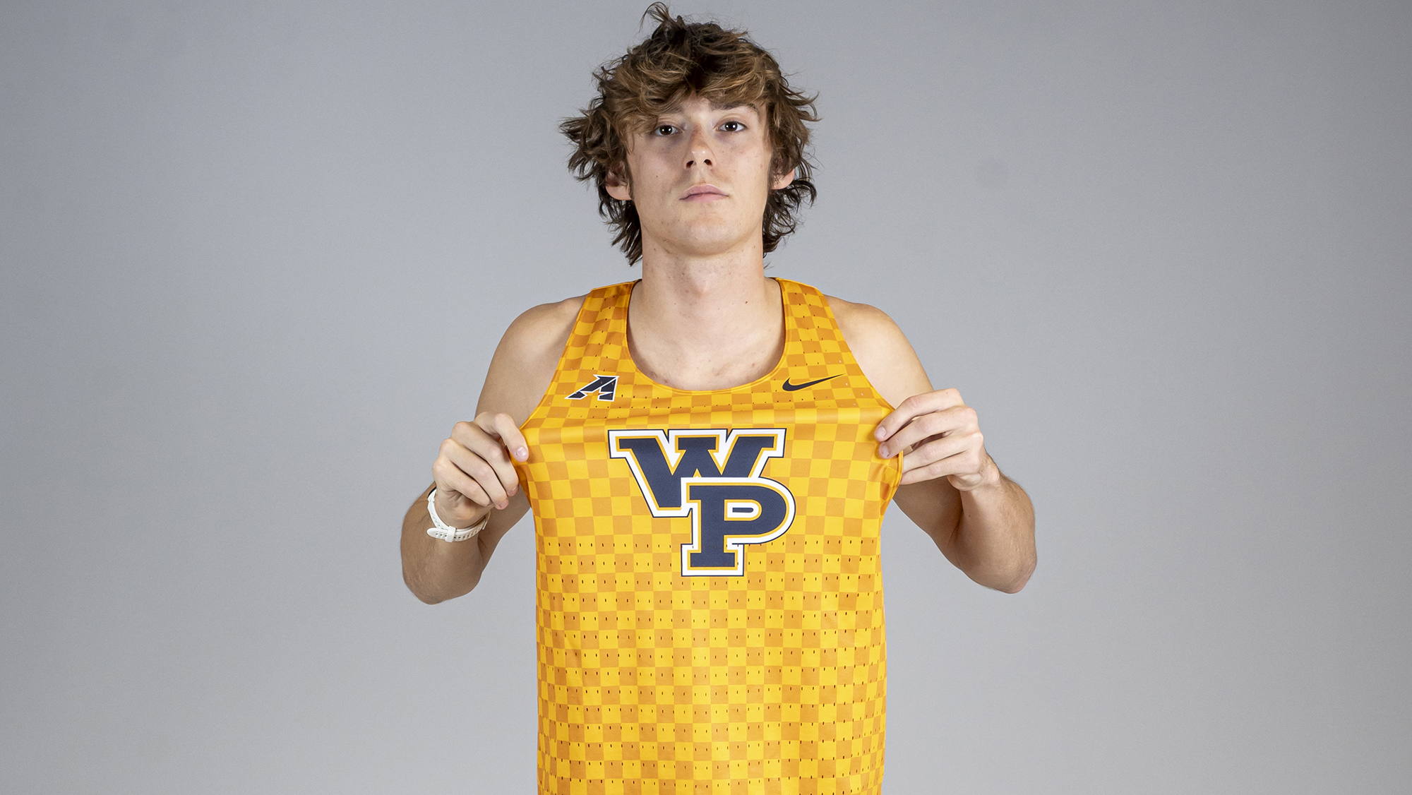 Miller, Knowles II Take Crowns at Central Invite
