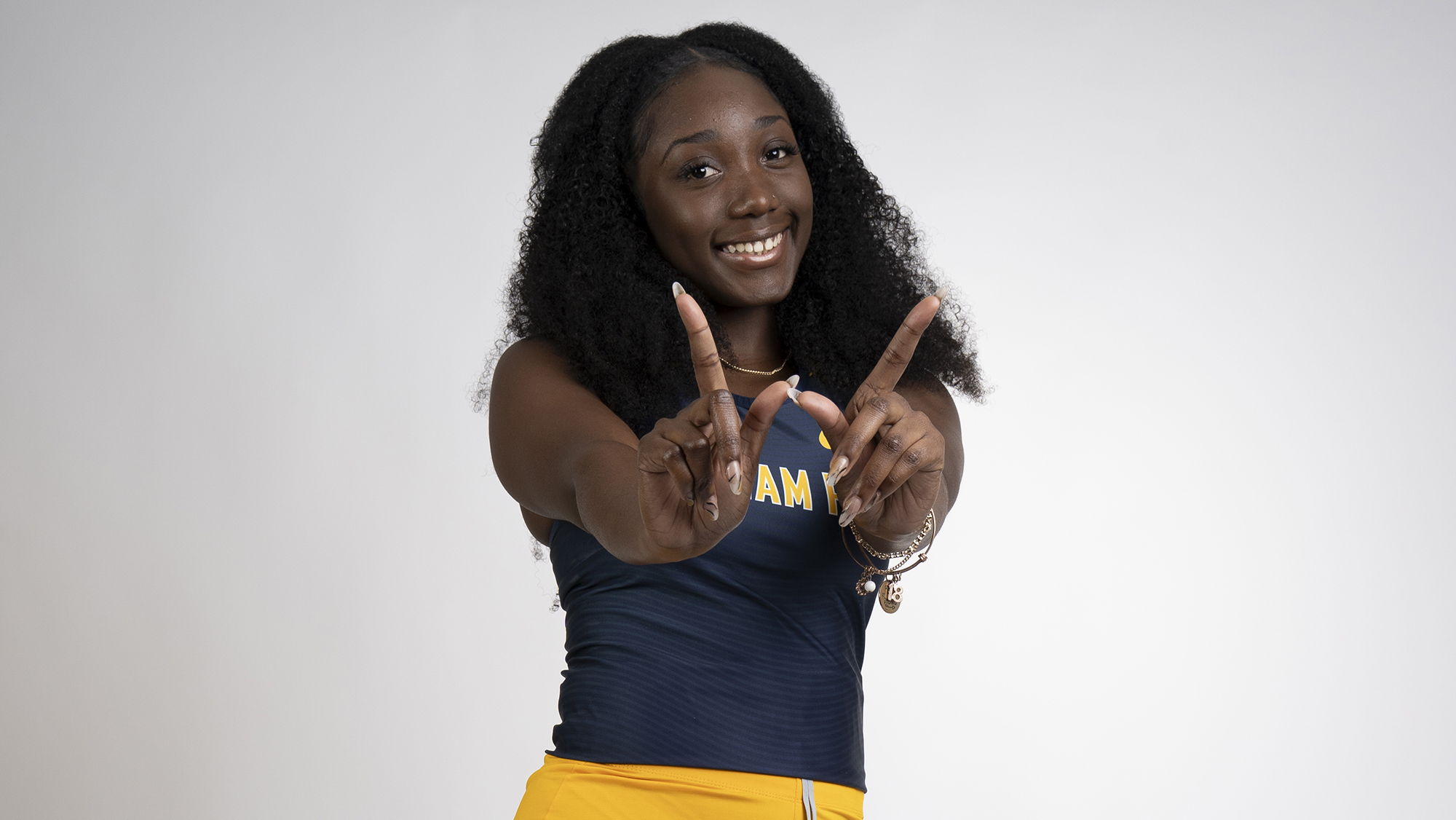 Statesmen Open Indoor Campaign at SAU Frigid Bee Invite
